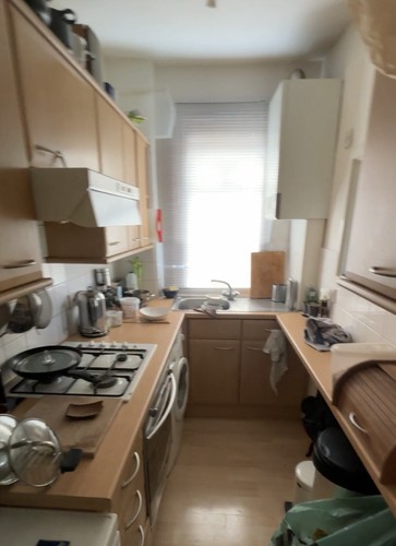 Full kitchen including - full,